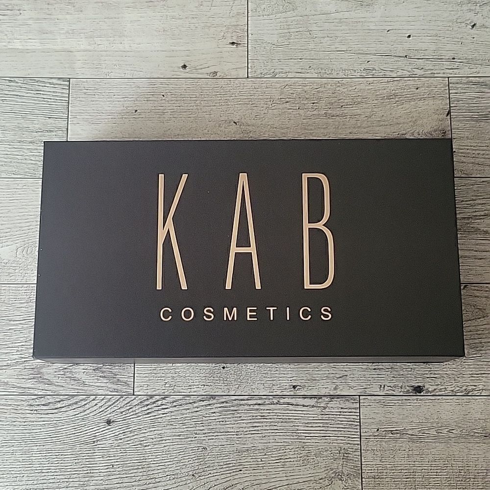 KAB Cosmetics Lip Kit Just 4 U